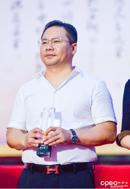 穿越“無人區”，“鲸”典綻放新十年