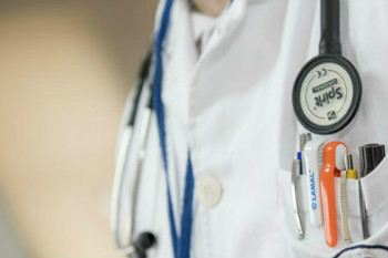 腦外傷引發疾病，慢性硬膜下血腫該如何應對？