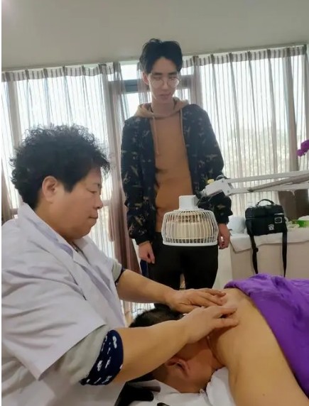 著名正骨療法專家—張守彬