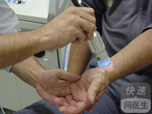 白癫風還在擴散要怎麽科學預防 白癜風擴散了要怎麽治療才好